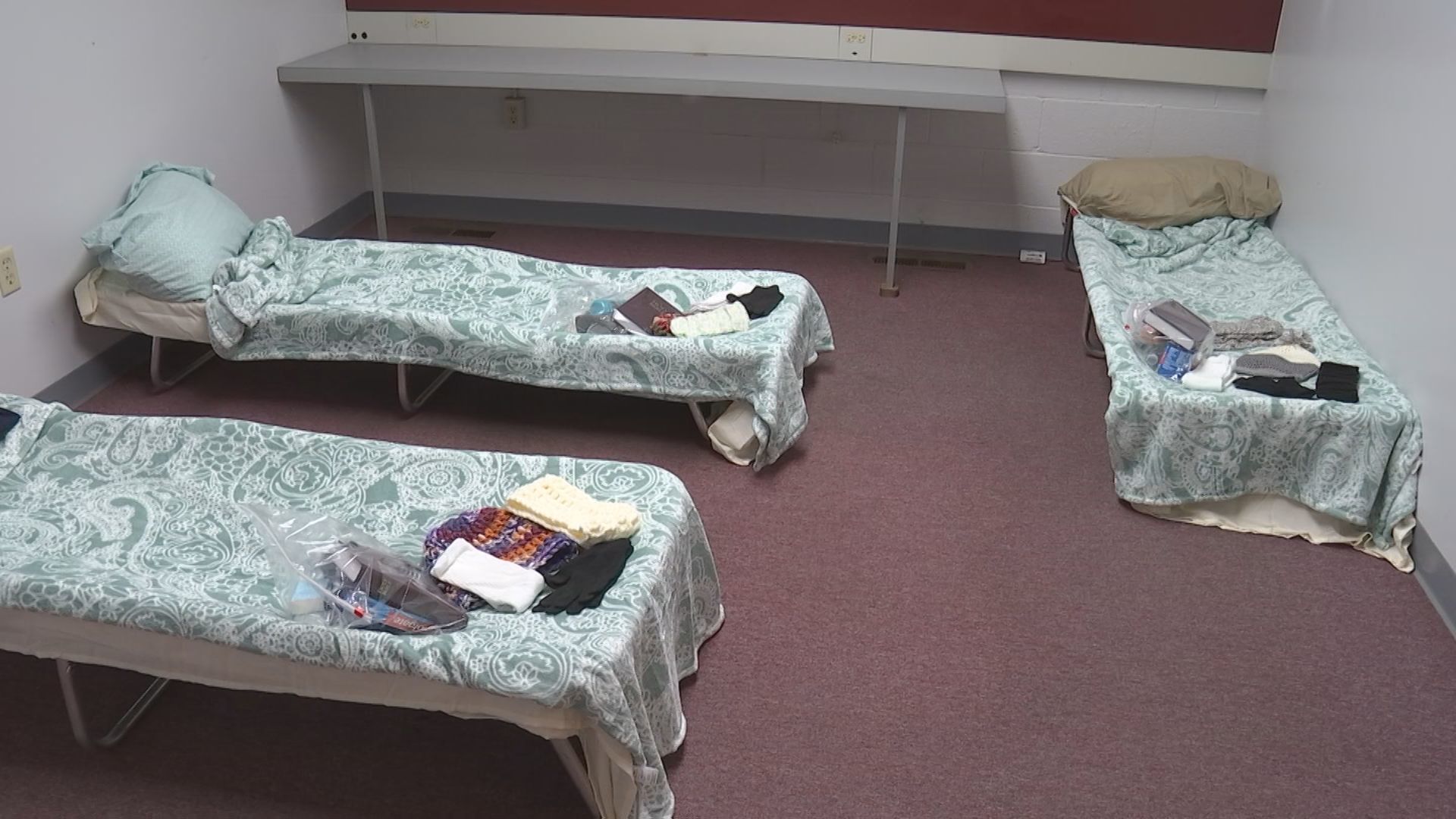 Carbondale warming center cots